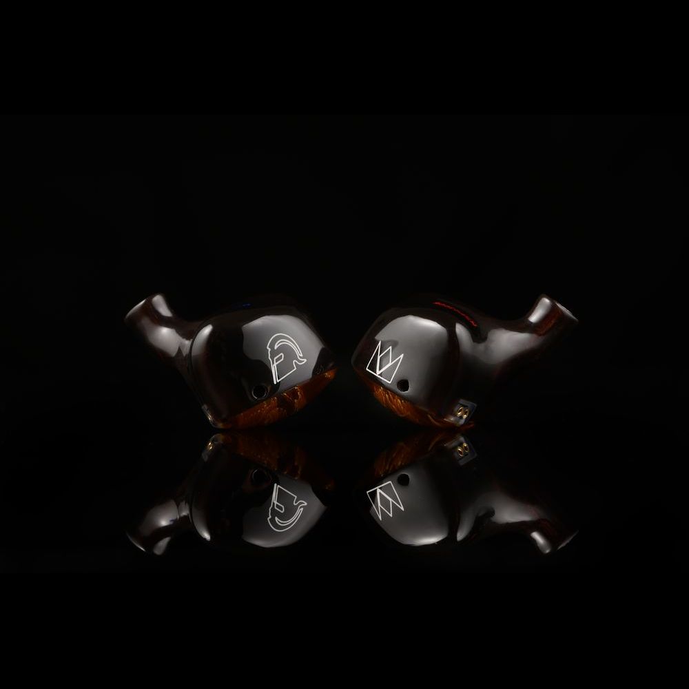 Noble Audio Spartacus – Hybrid IEM